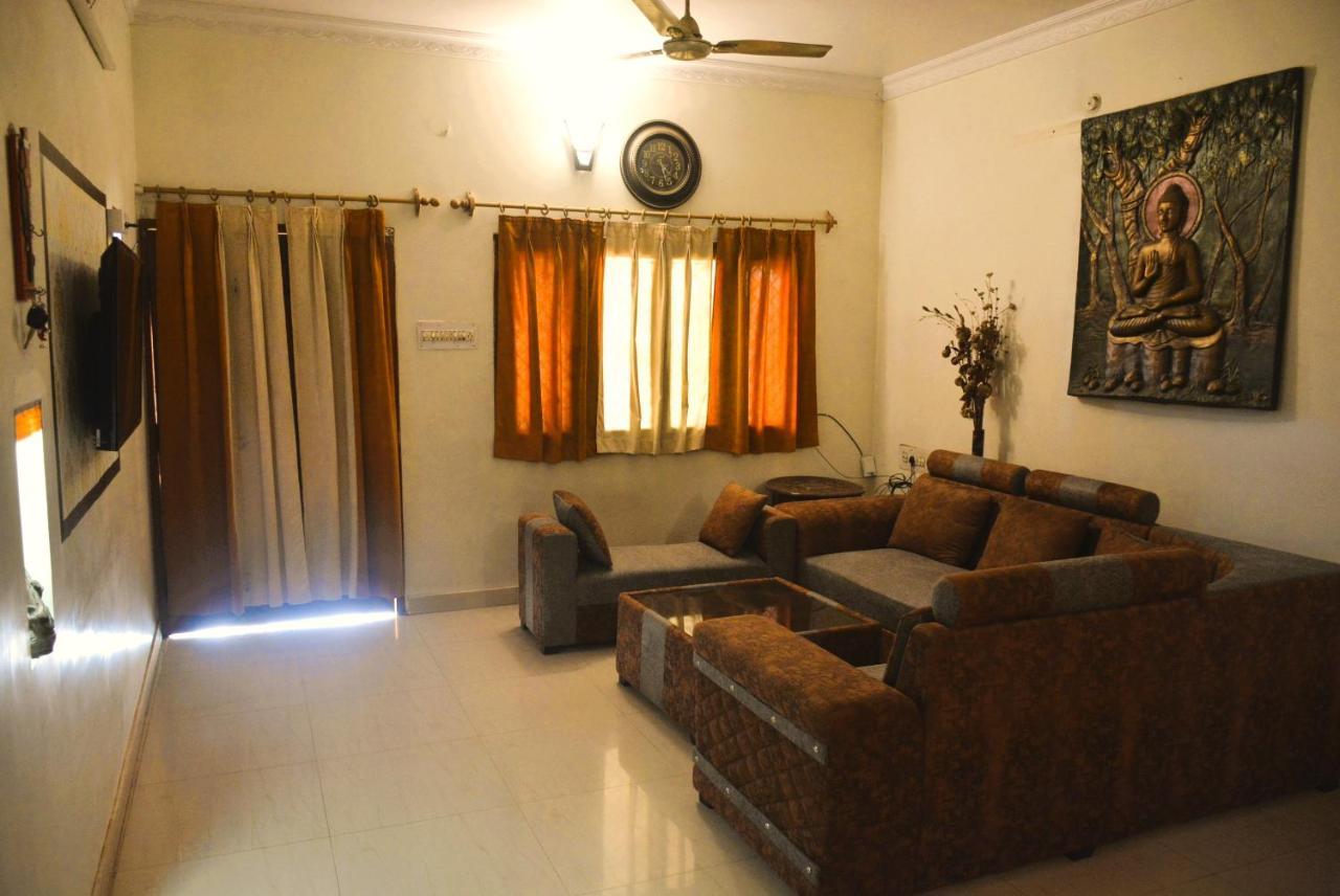 Malaiya Homestay - Grandeur Living Experience Jabalpur Exterior photo